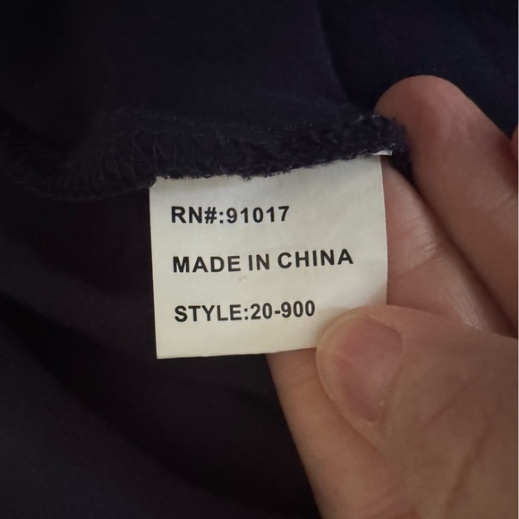 Solitaire Embroidered Tunic B-Neck Blouse  Women’s size medium - Picture 10 of 11